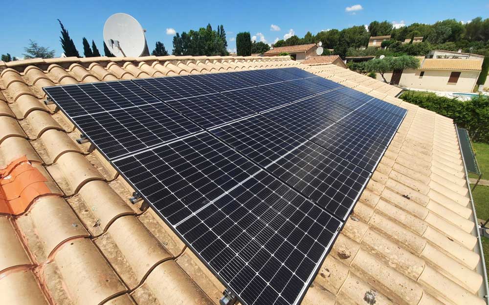 Système de panneaux solaires 4.5KW pour la maison
